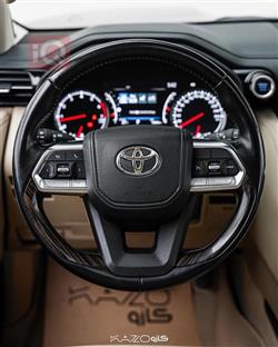 تويوتا لاندكروزر